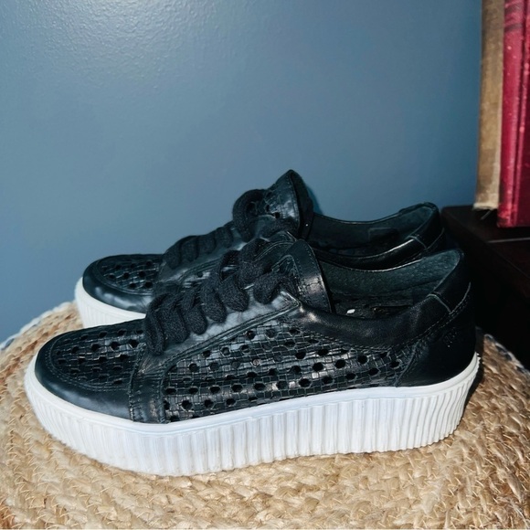 Musse & Cloud Anthropologie Casey Perforated Sneakers - Picture 1 of 9